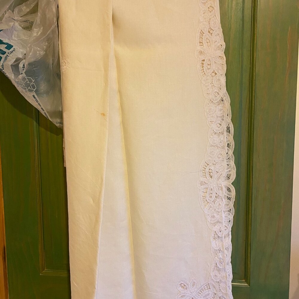 Vintage hand made lace and ecru linen tablecloth 86" x 80"
